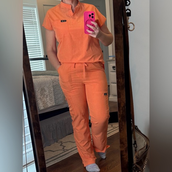 Koi Basics Vibrant Orange Scrub Set - Picture 3 of 5